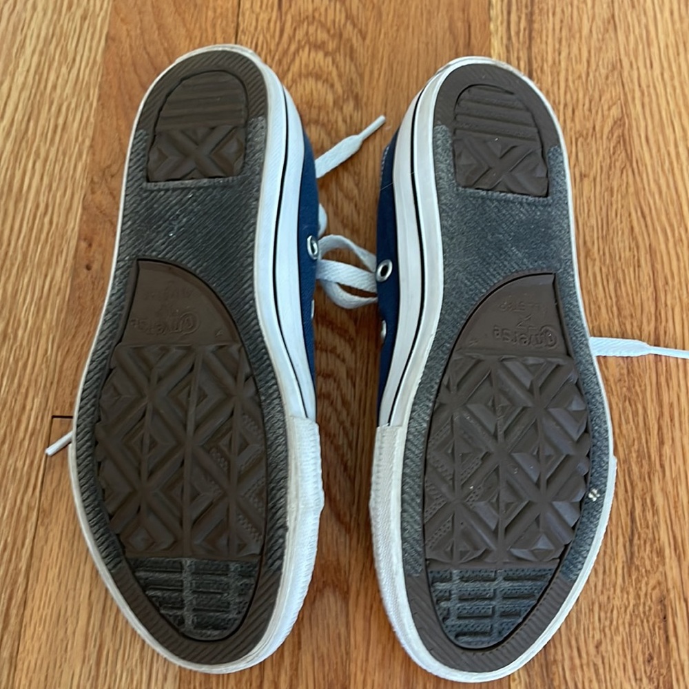 NEW kids Converse Chuck Taylors - Picture 3 of 4